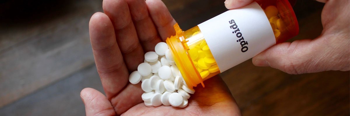 Die Opioid-Krise: Wieso sind Schmerzmittel so gefährlich?